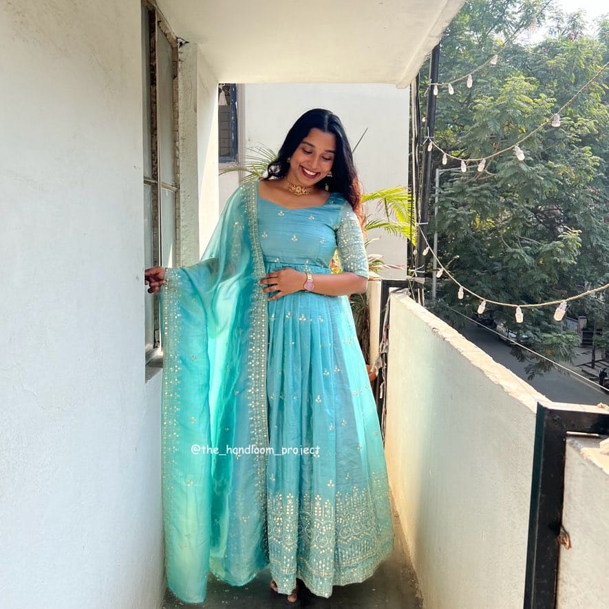 Light blue dress   gold