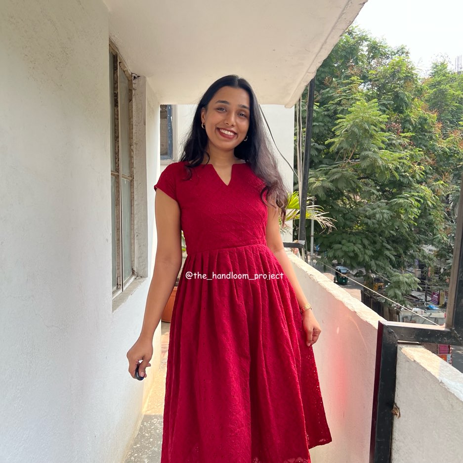 Red hakoba cotton dress