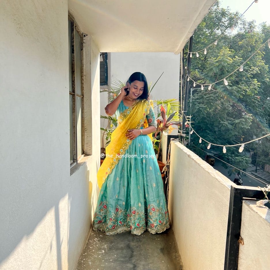 Light blue - sparkle