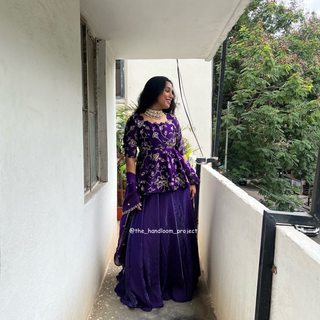 Violet - gulnaar