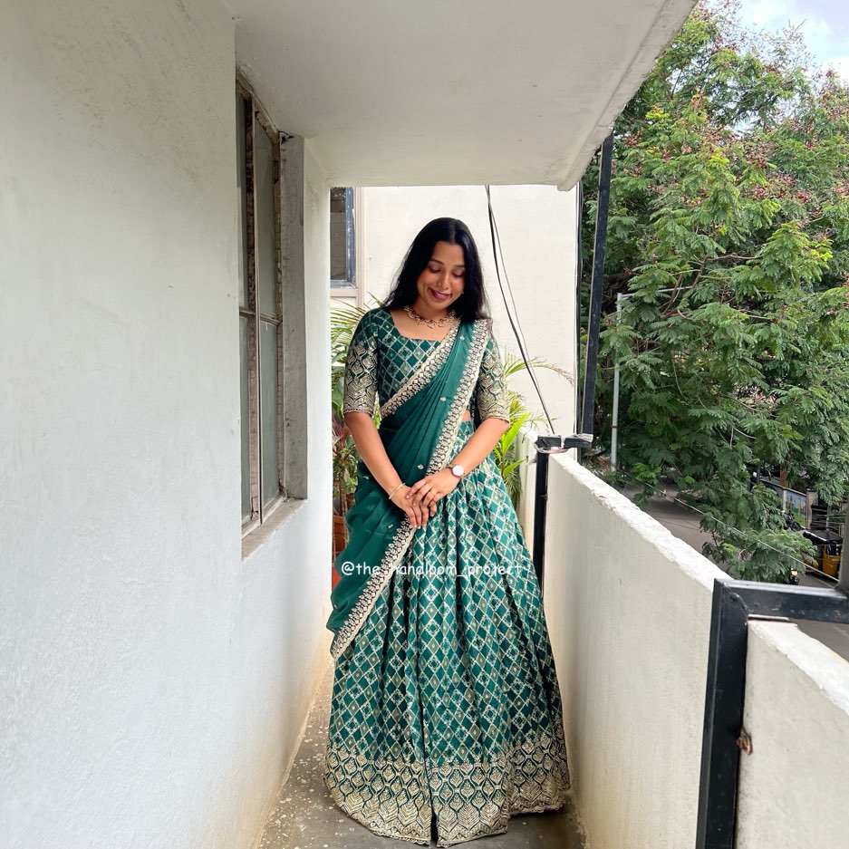 Green raagam