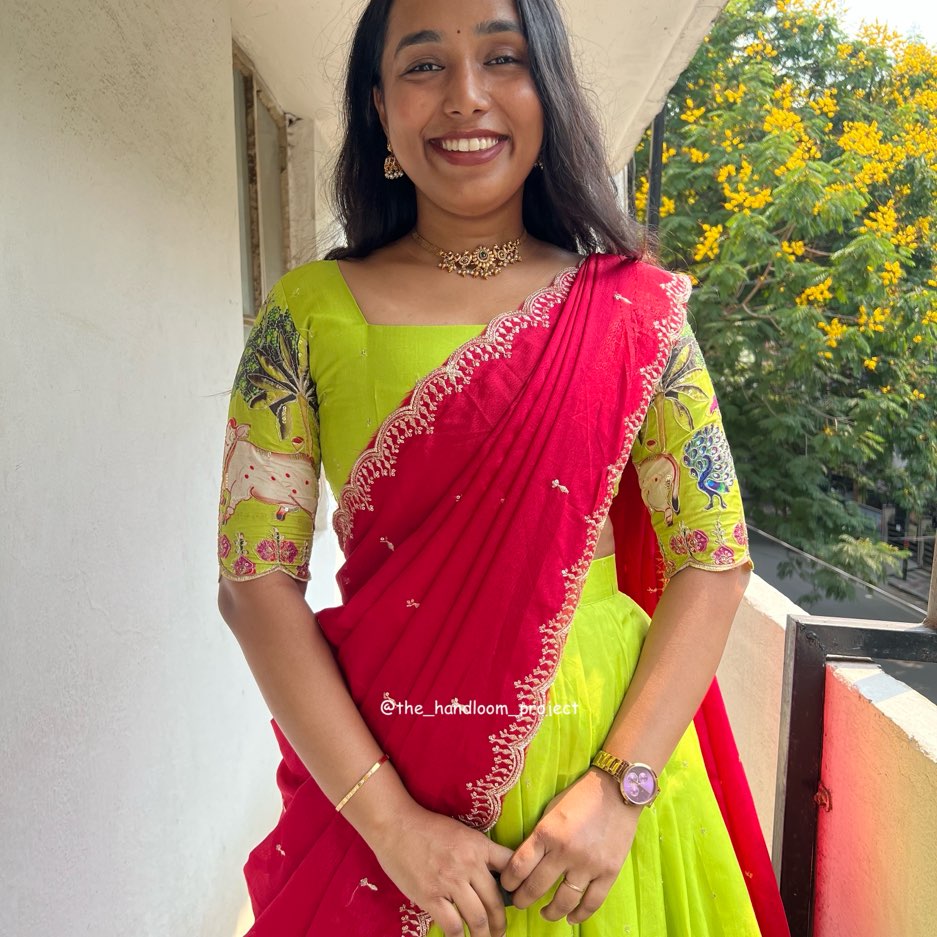 Parrot Green Pink Motif