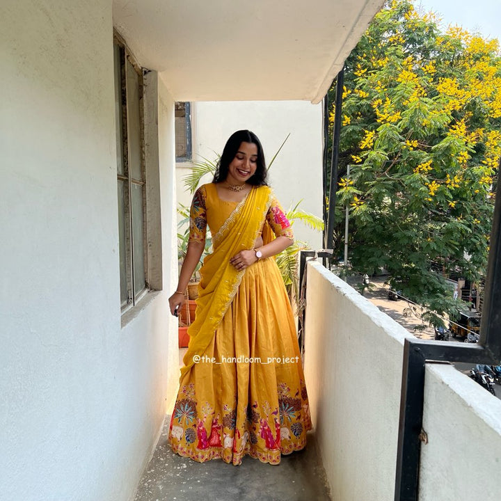 Yellow Motif