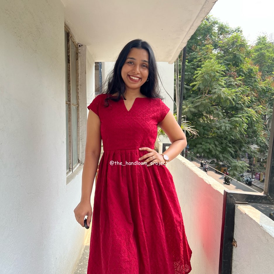 Red hakoba cotton dress