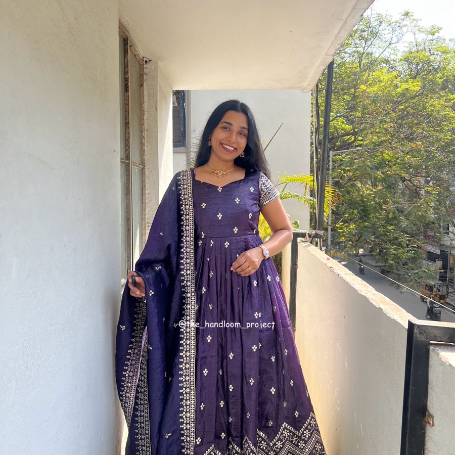 Violet dress   gold