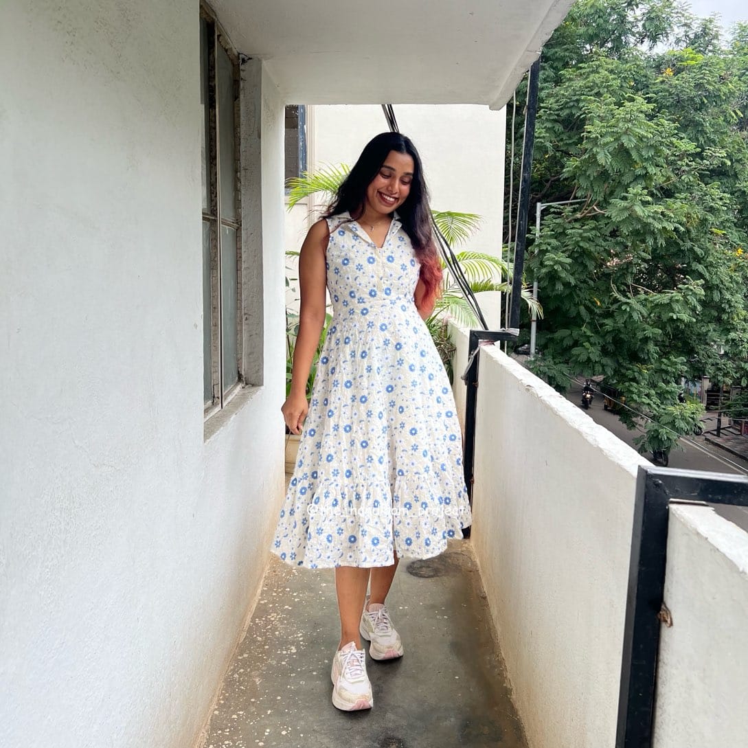 White and blue hakoba