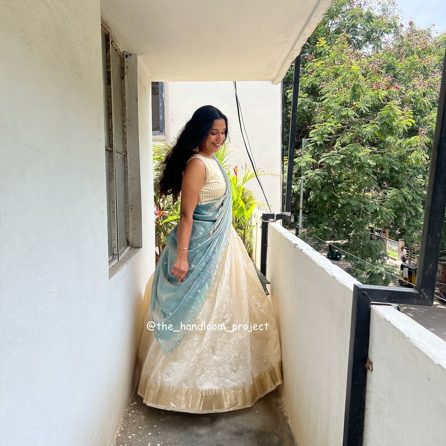 Light blue - opaline