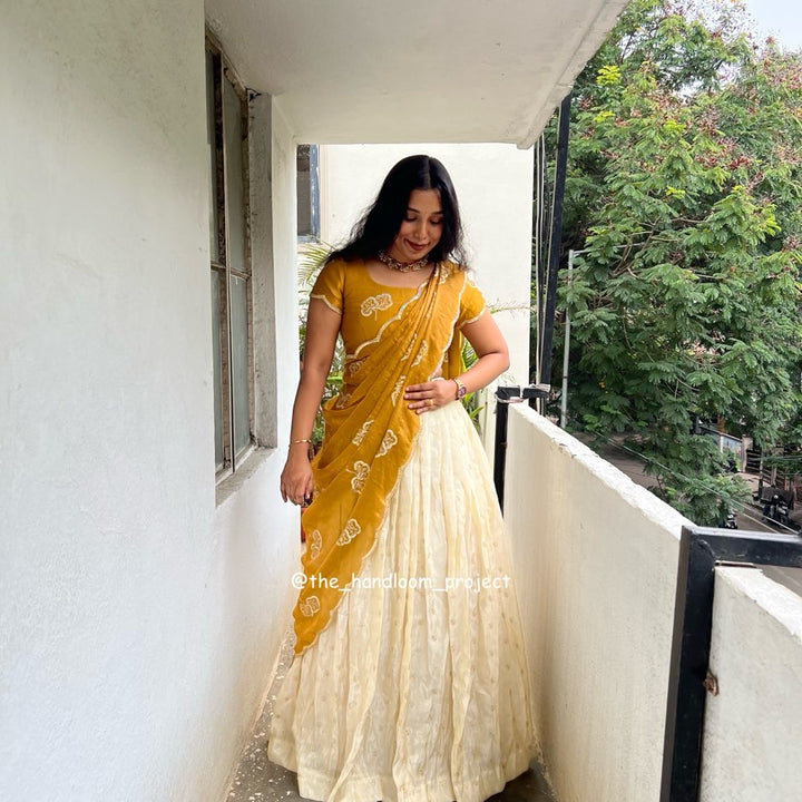 Mustard ivory