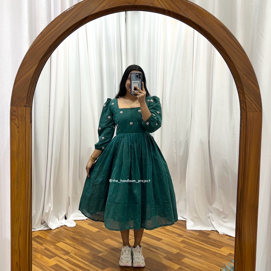 Teal - Daisy