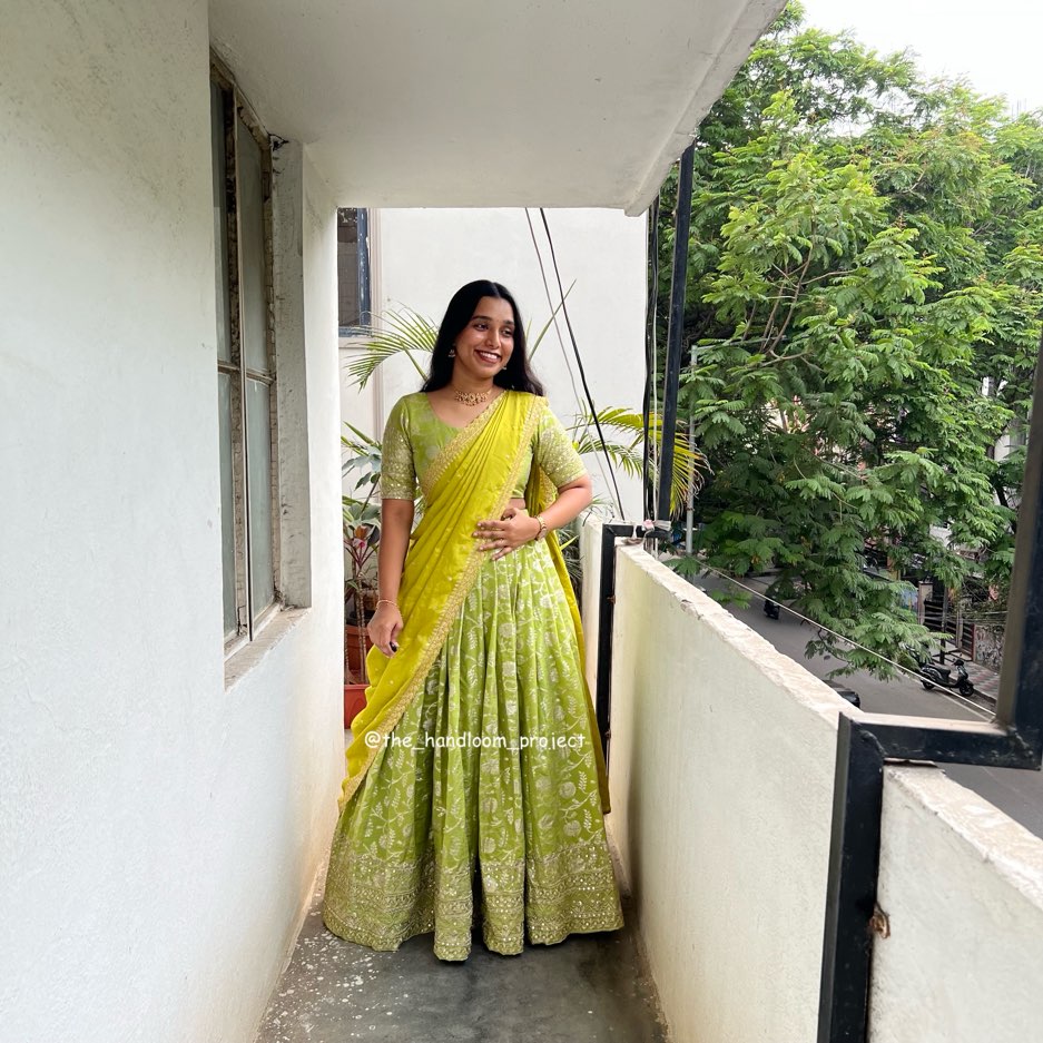 Parrot Green Dhol