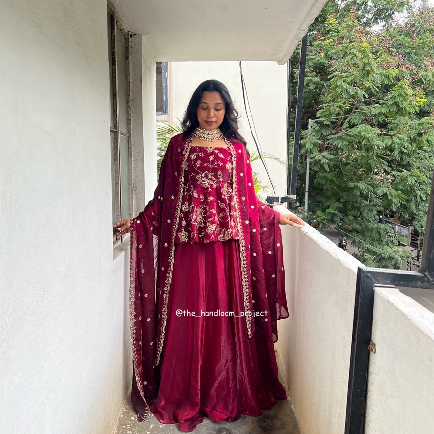 Maroon - gulnaar