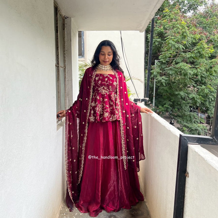 Maroon - gulnaar