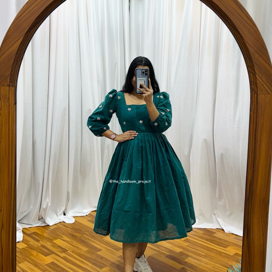 Teal - Daisy