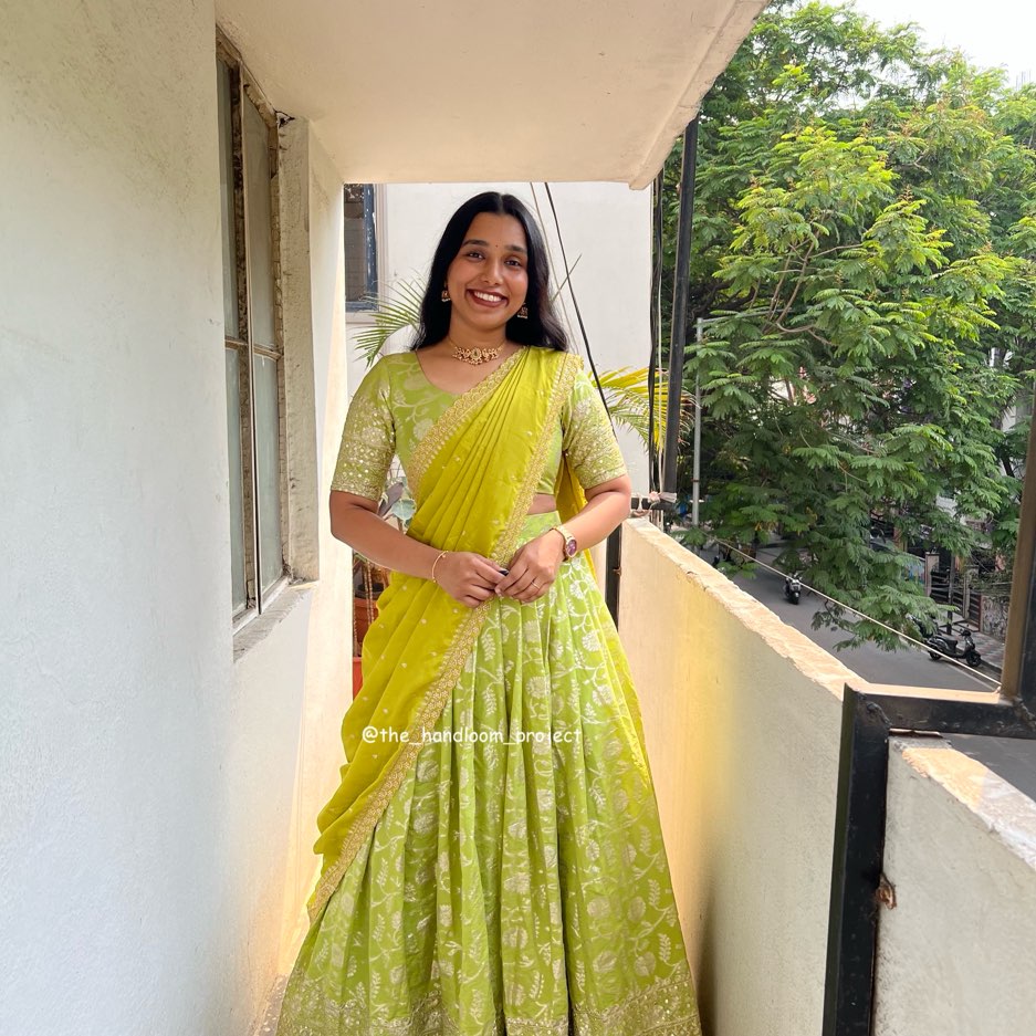 Parrot Green Dhol