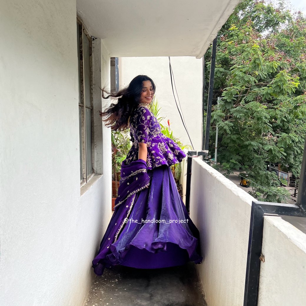 Violet - gulnaar