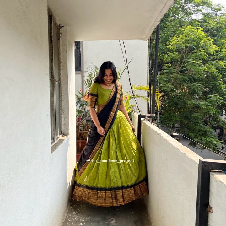 Parrot Green Kanchi