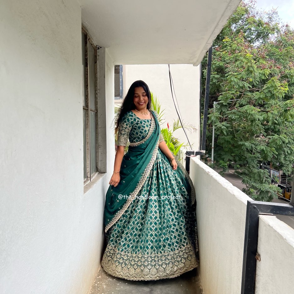 Green raagam