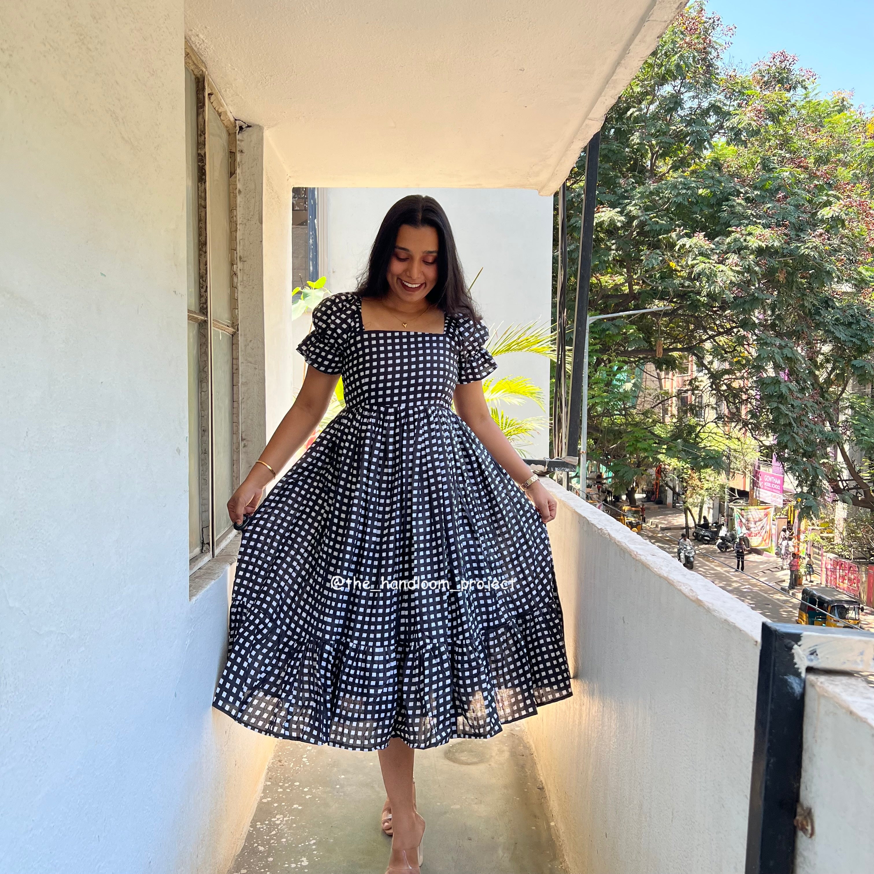 Black - gingham