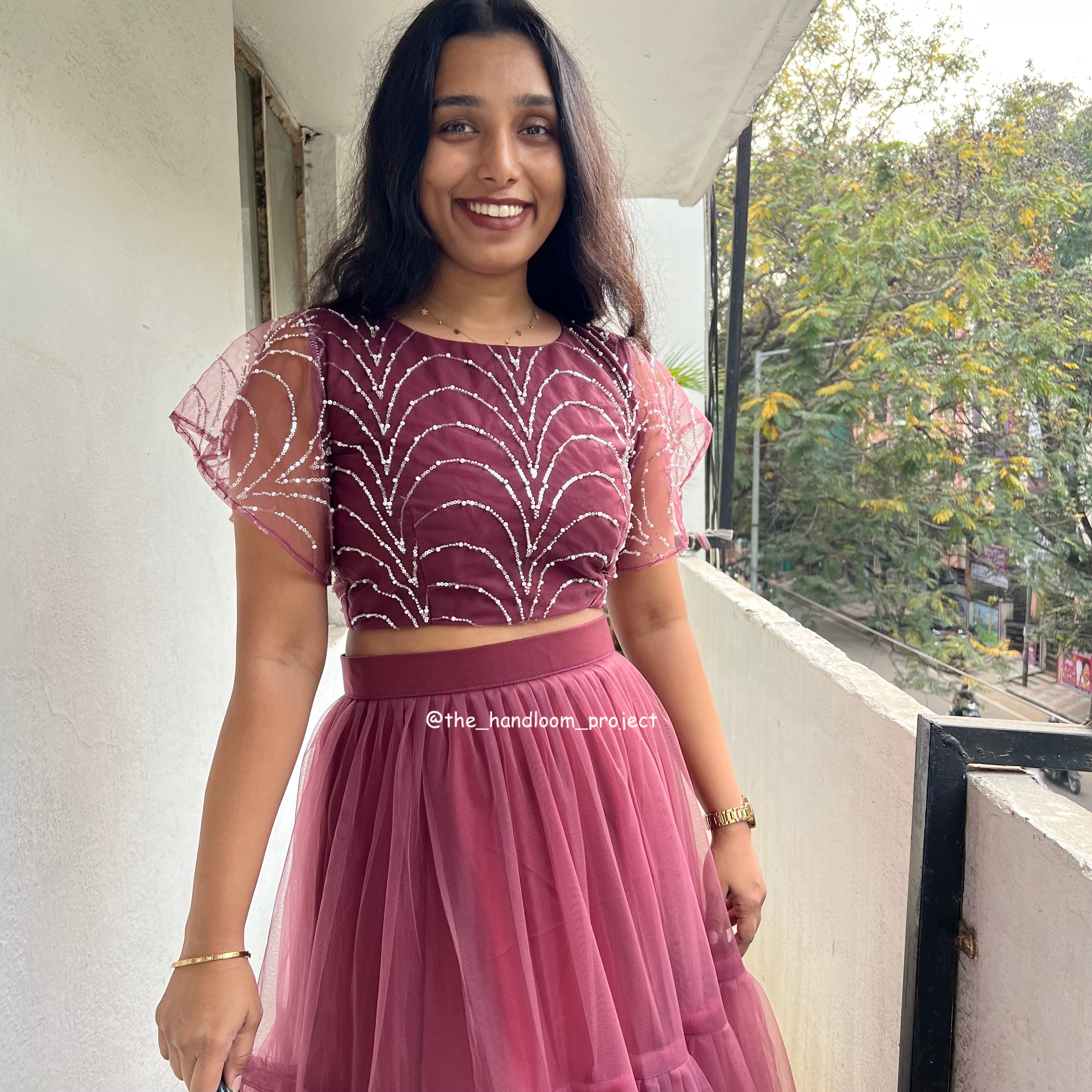 Reddish brown - sheer