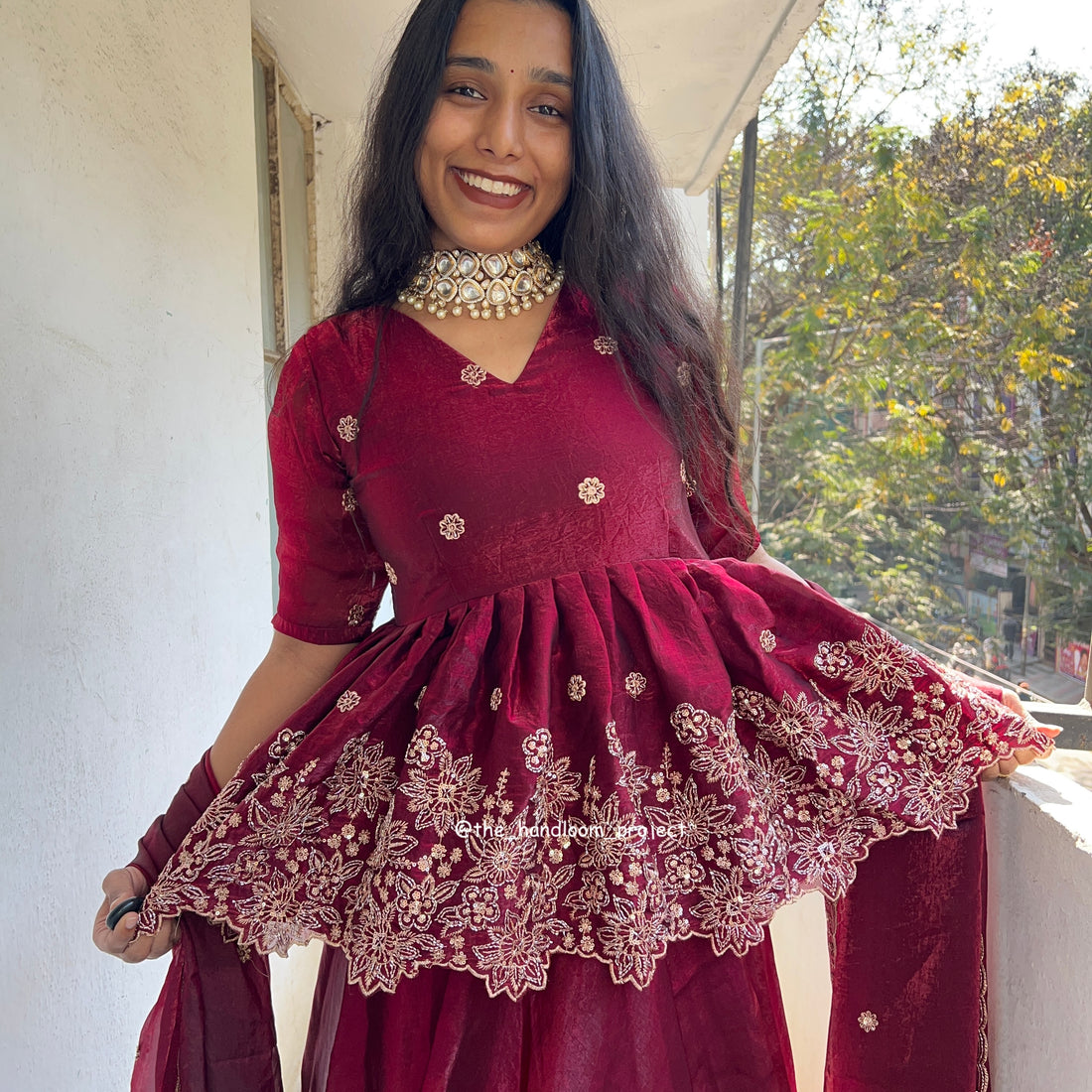 Maroon - orna