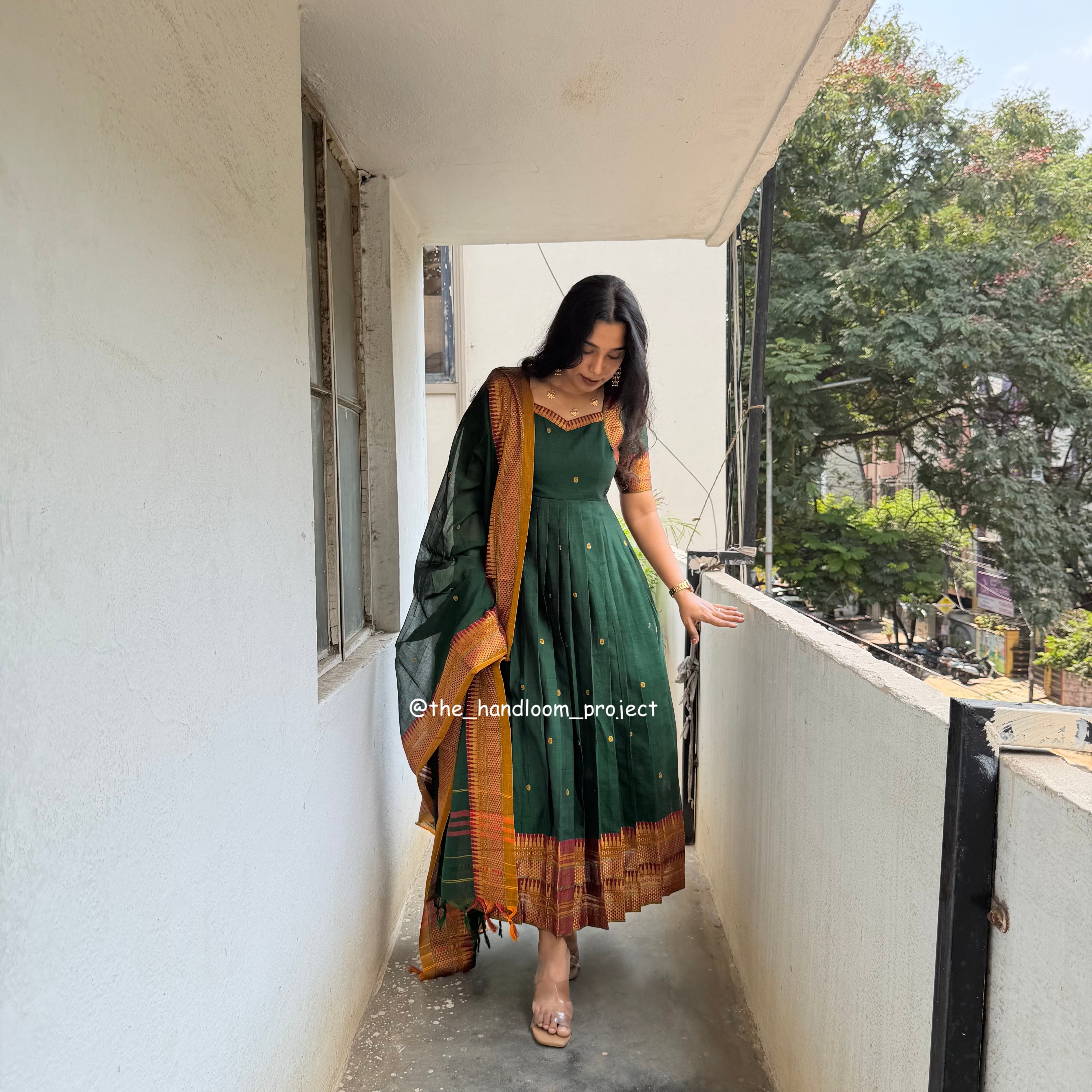 Bottle green - dhara