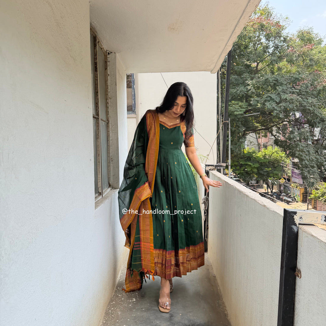 Bottle green - dhara