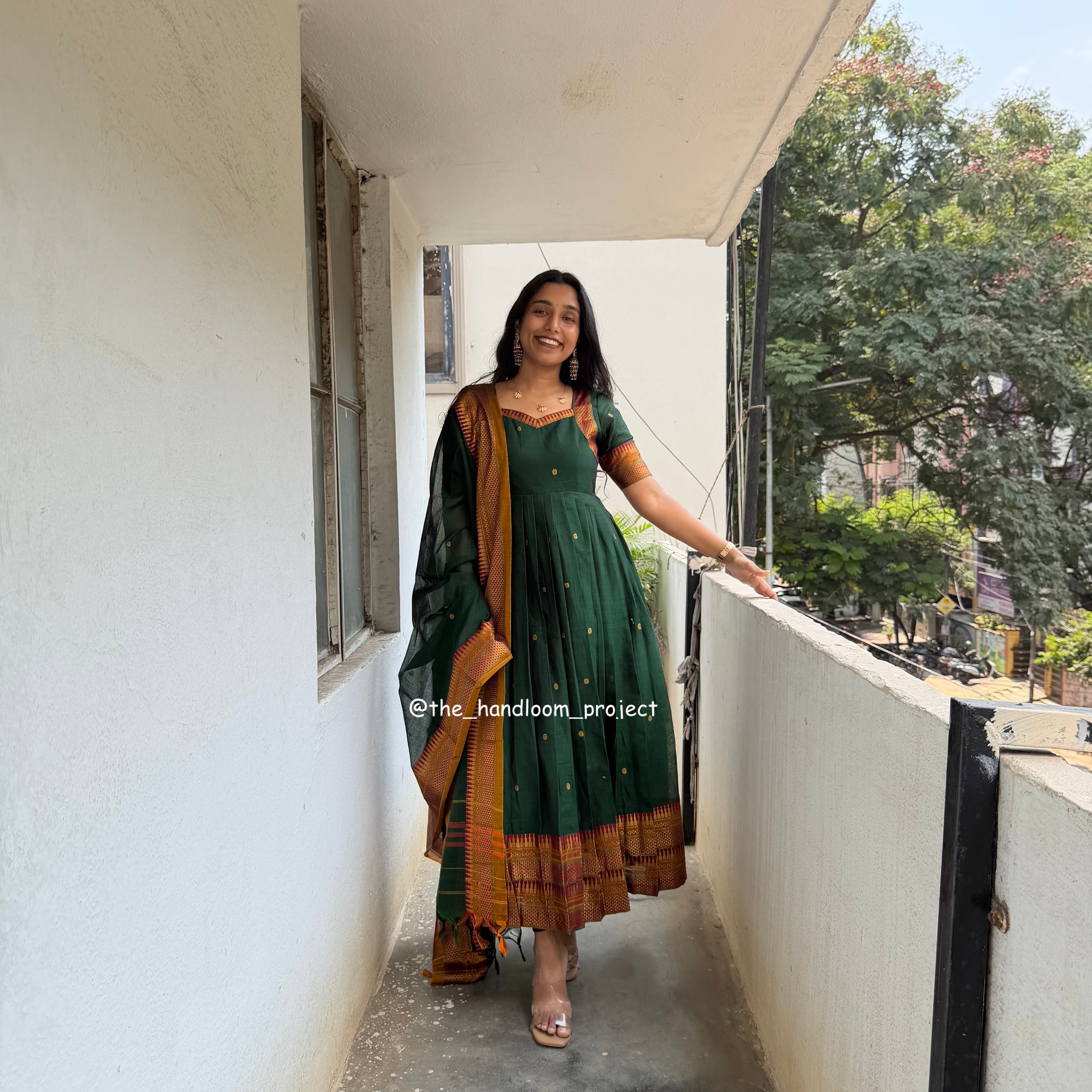 Bottle green - dhara