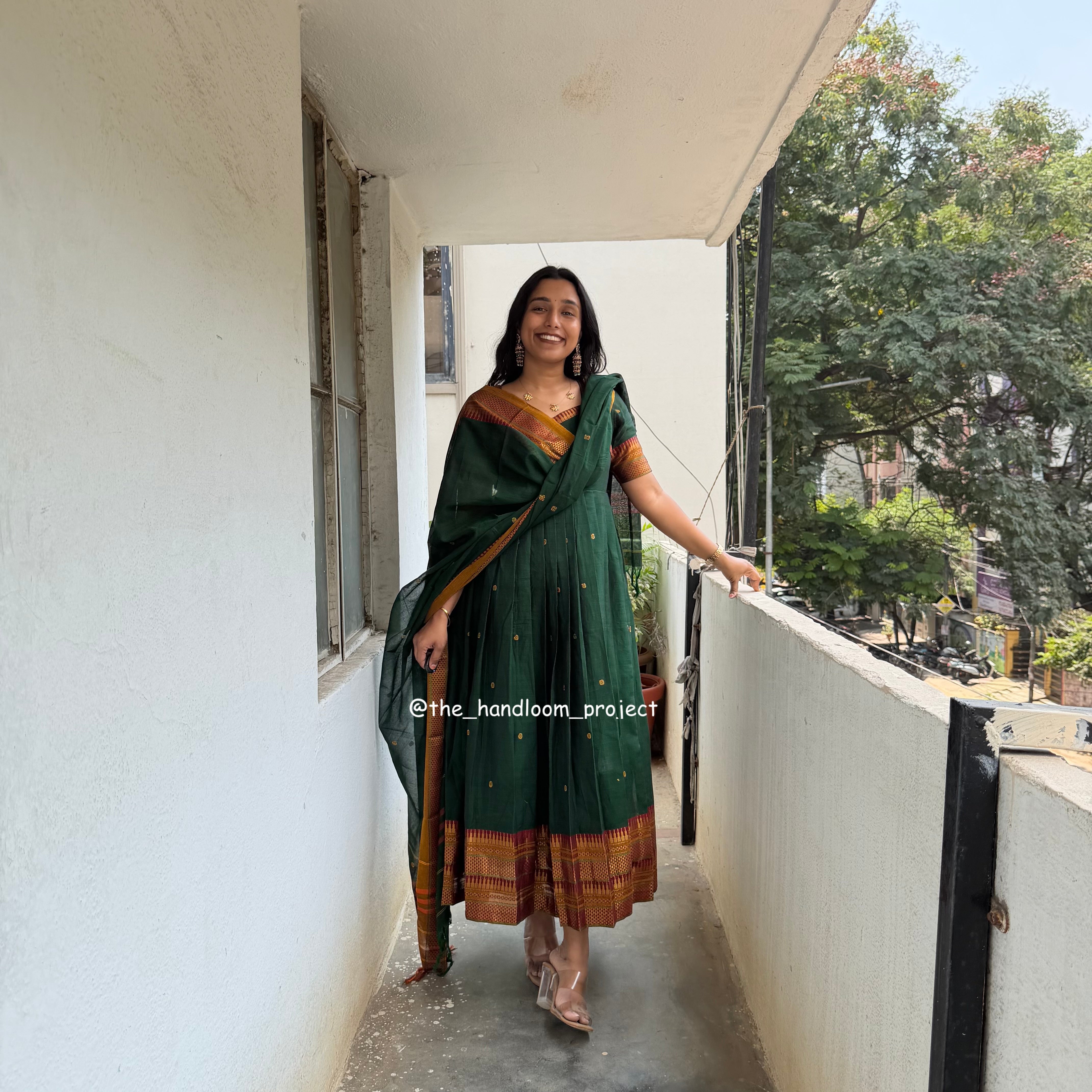 Bottle green - dhara
