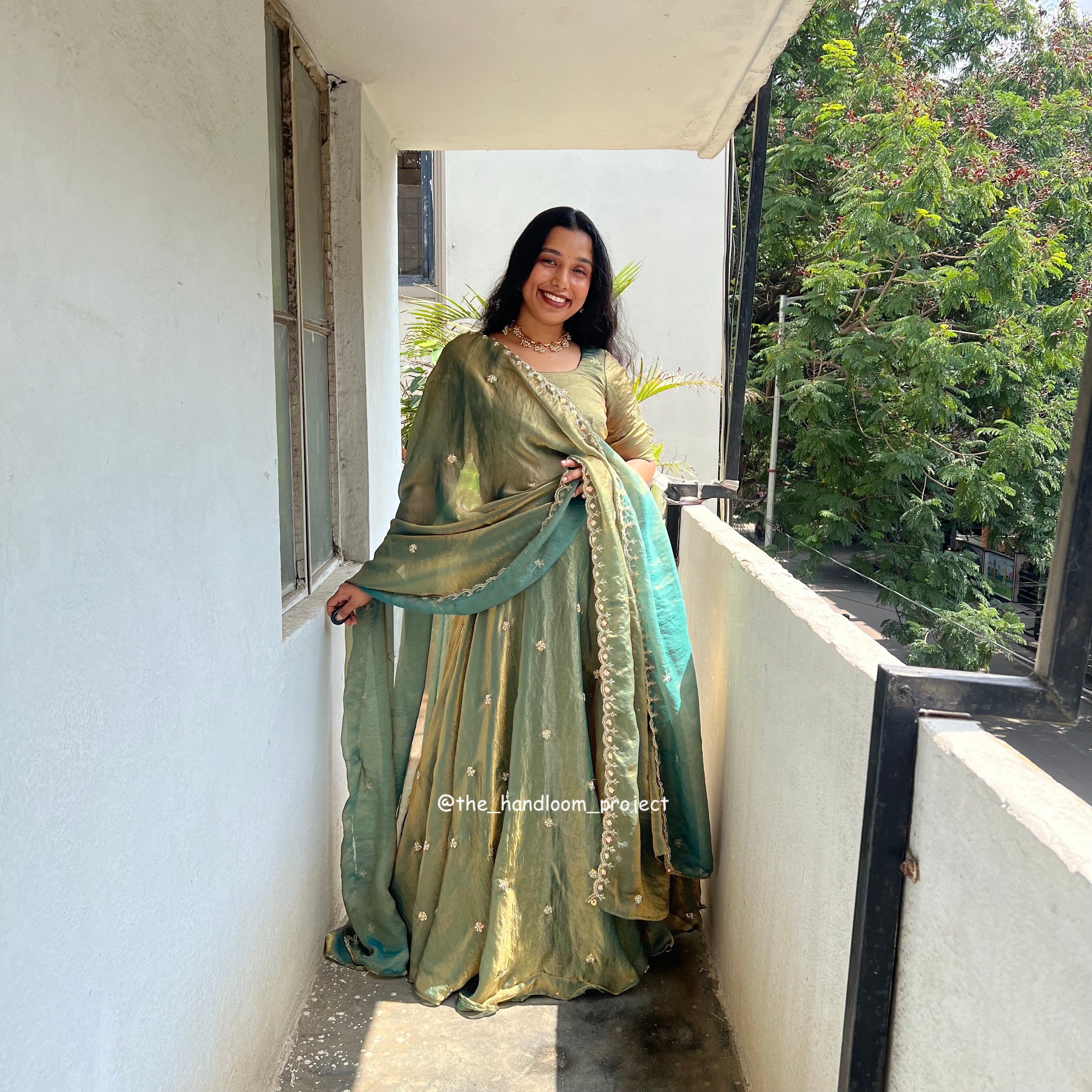 Mehendi green - diamond