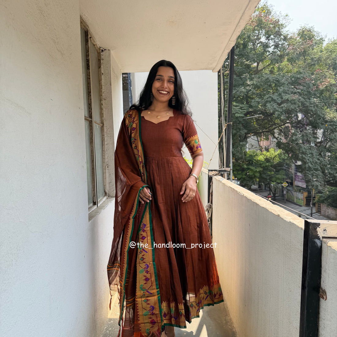 Brown - pythani