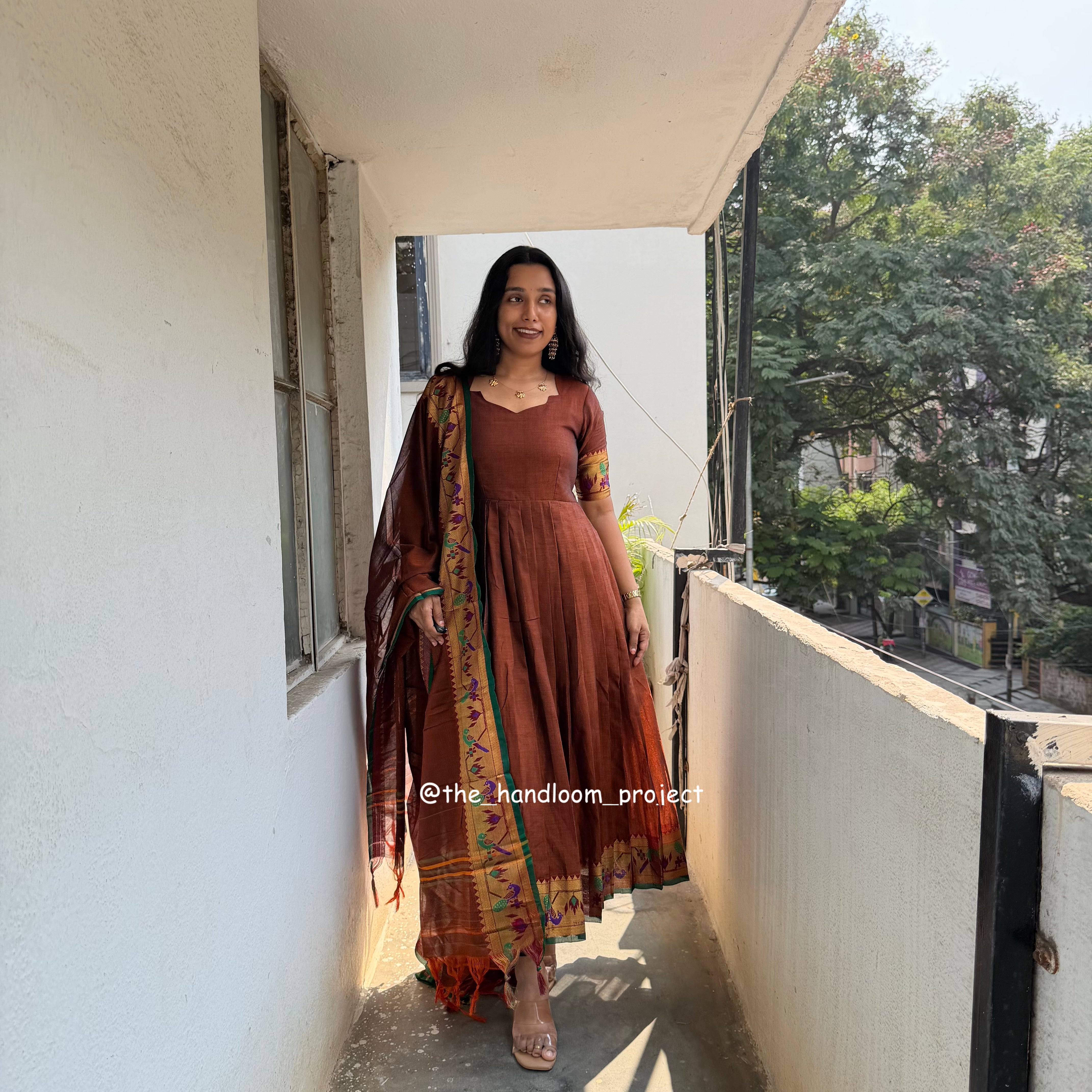 Brown - pythani