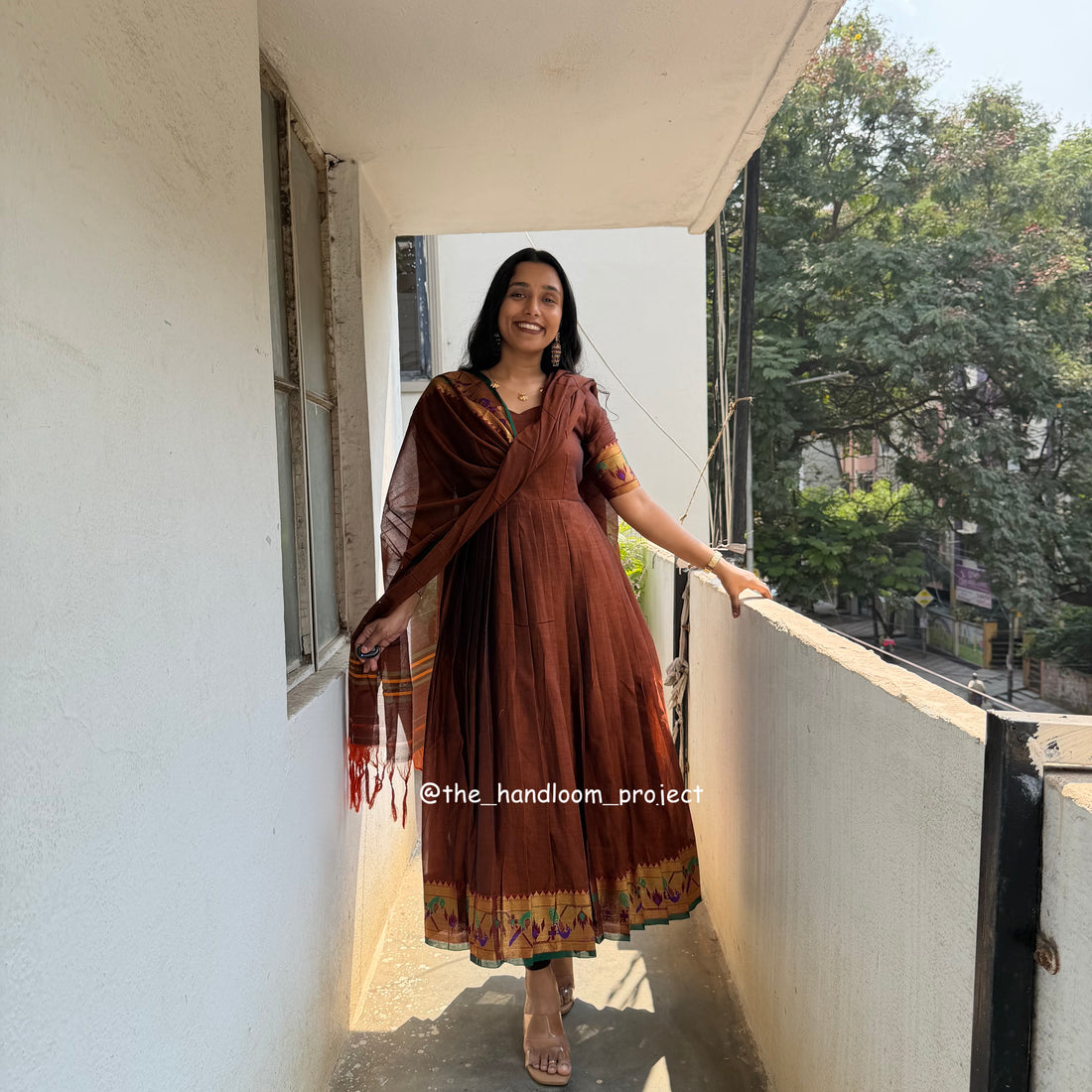 Brown - pythani