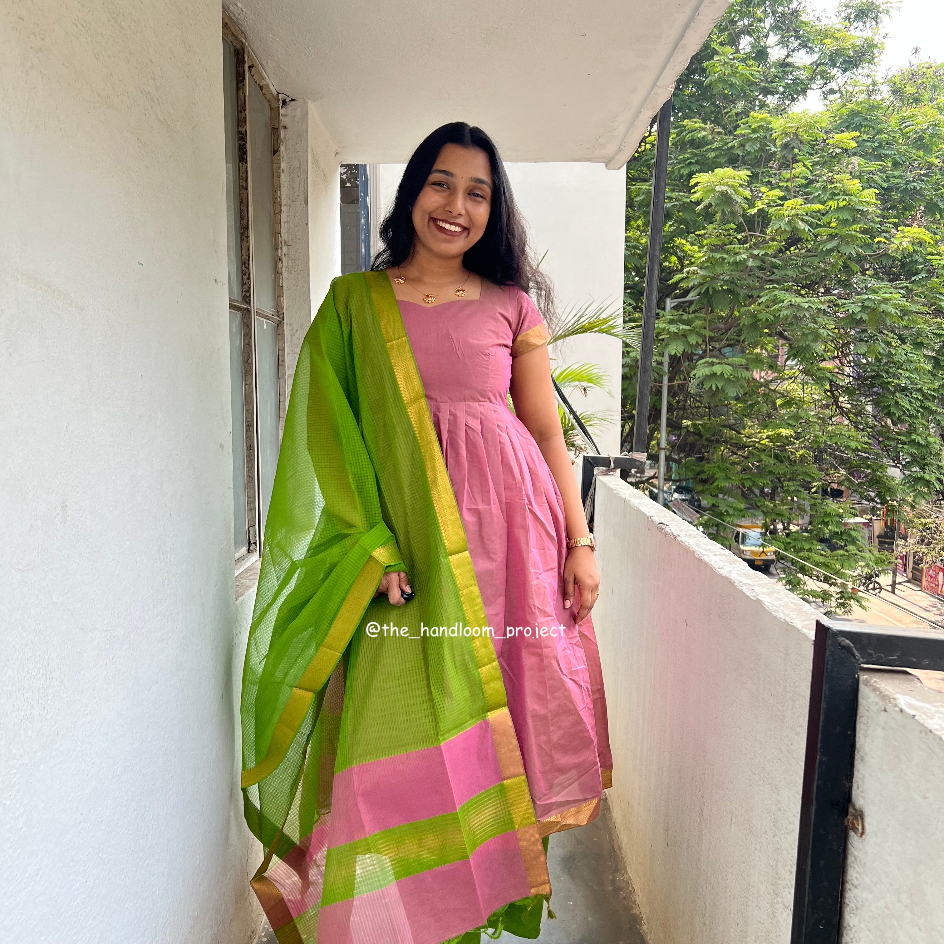 Dusty pink - mangalagiri