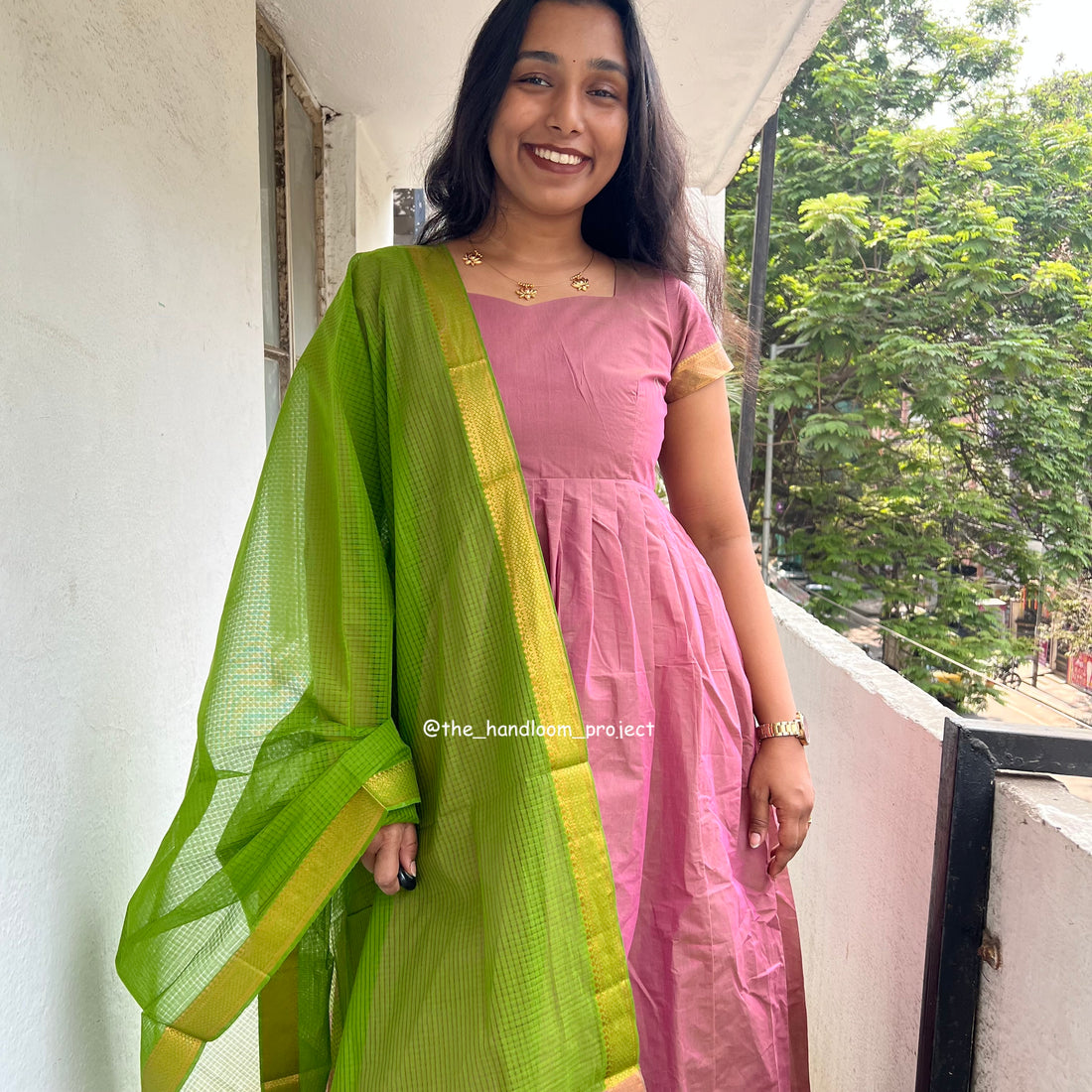 Dusty pink - mangalagiri