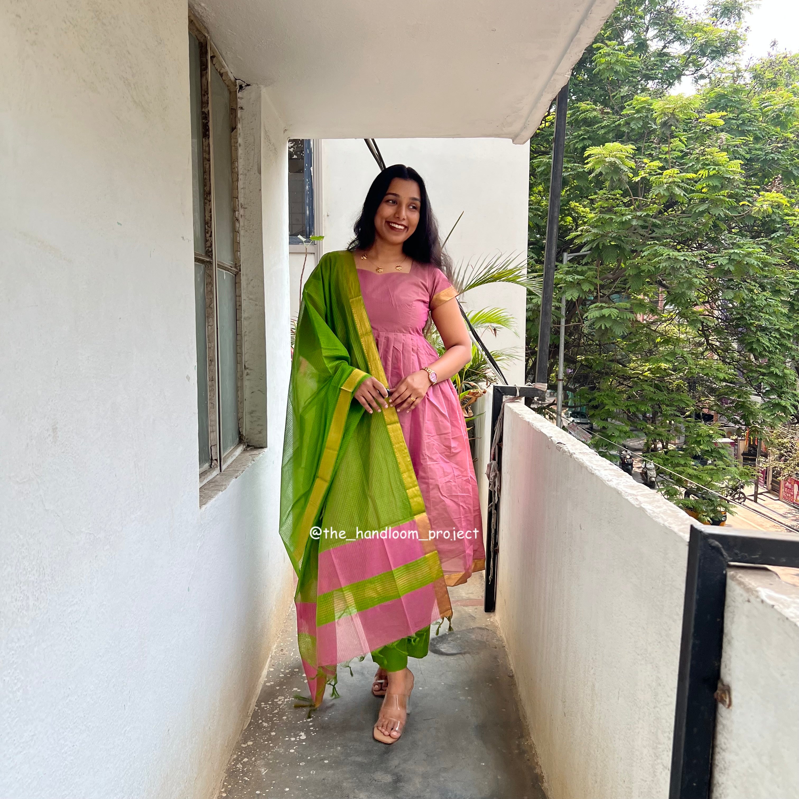 Dusty pink - mangalagiri