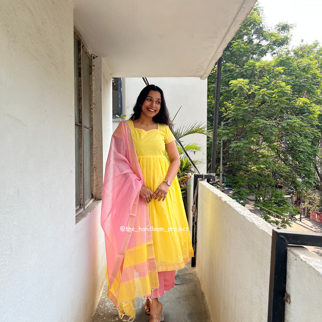 Yellow pink - mangalagiri