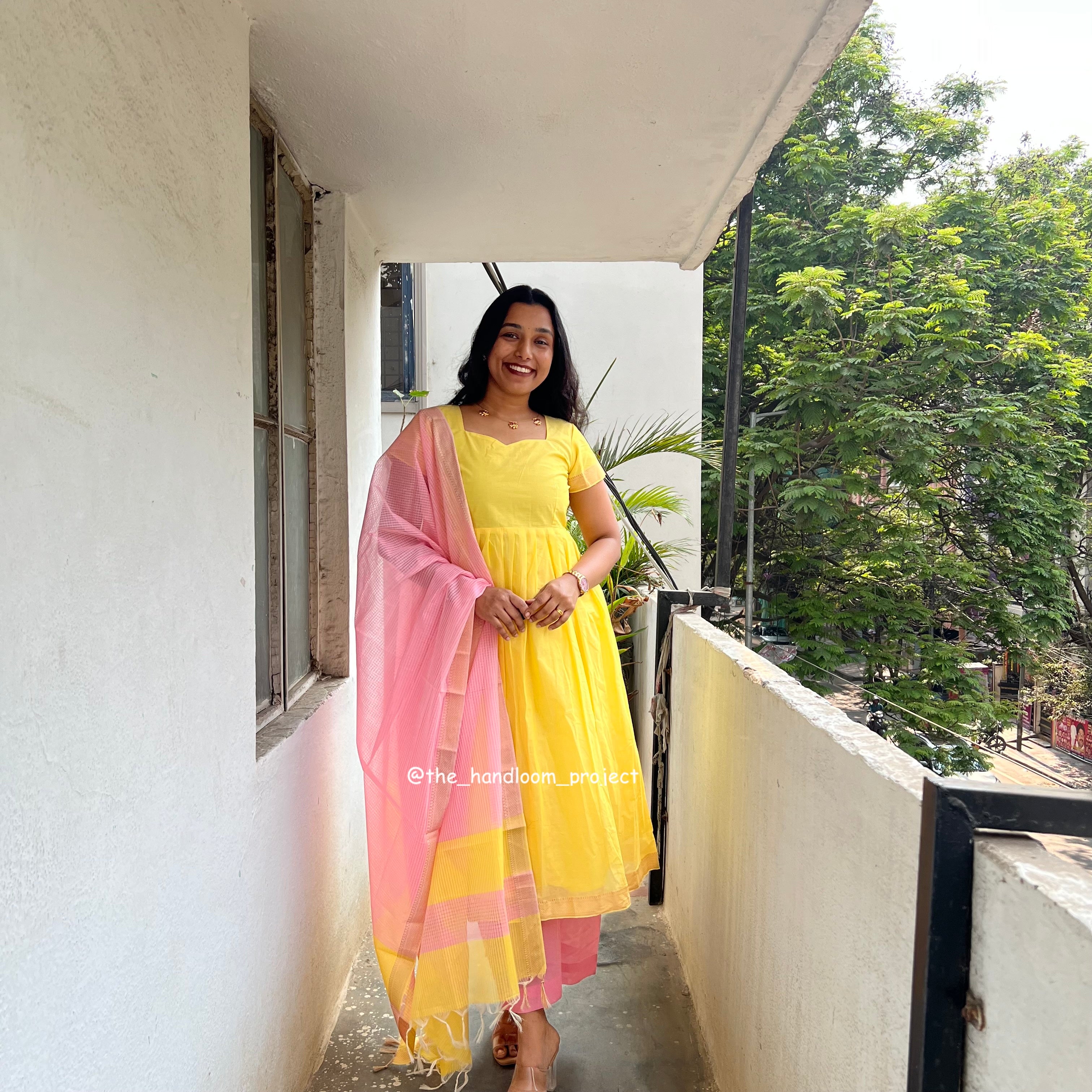 Yellow pink - mangalagiri