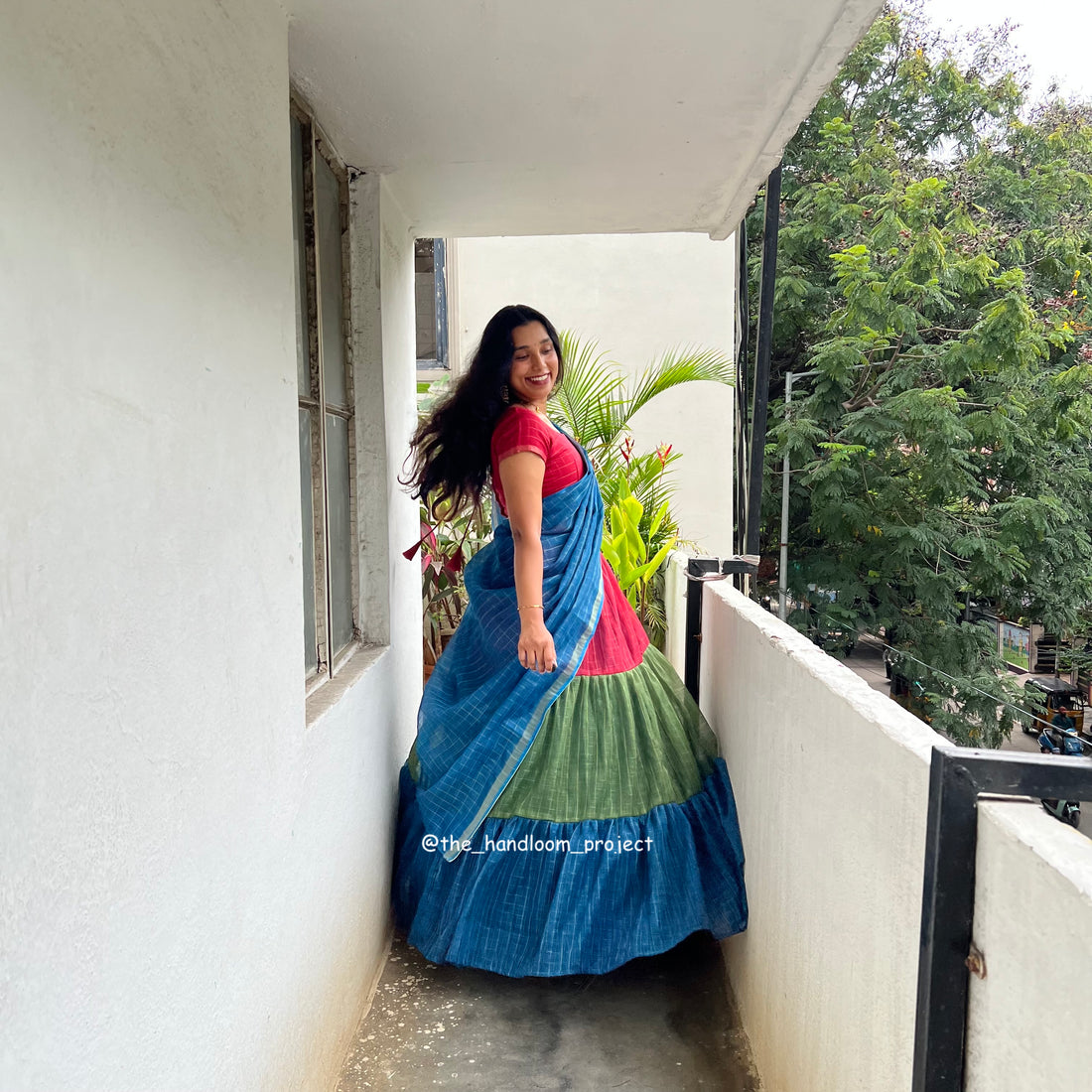 Blue 3 tier - checks