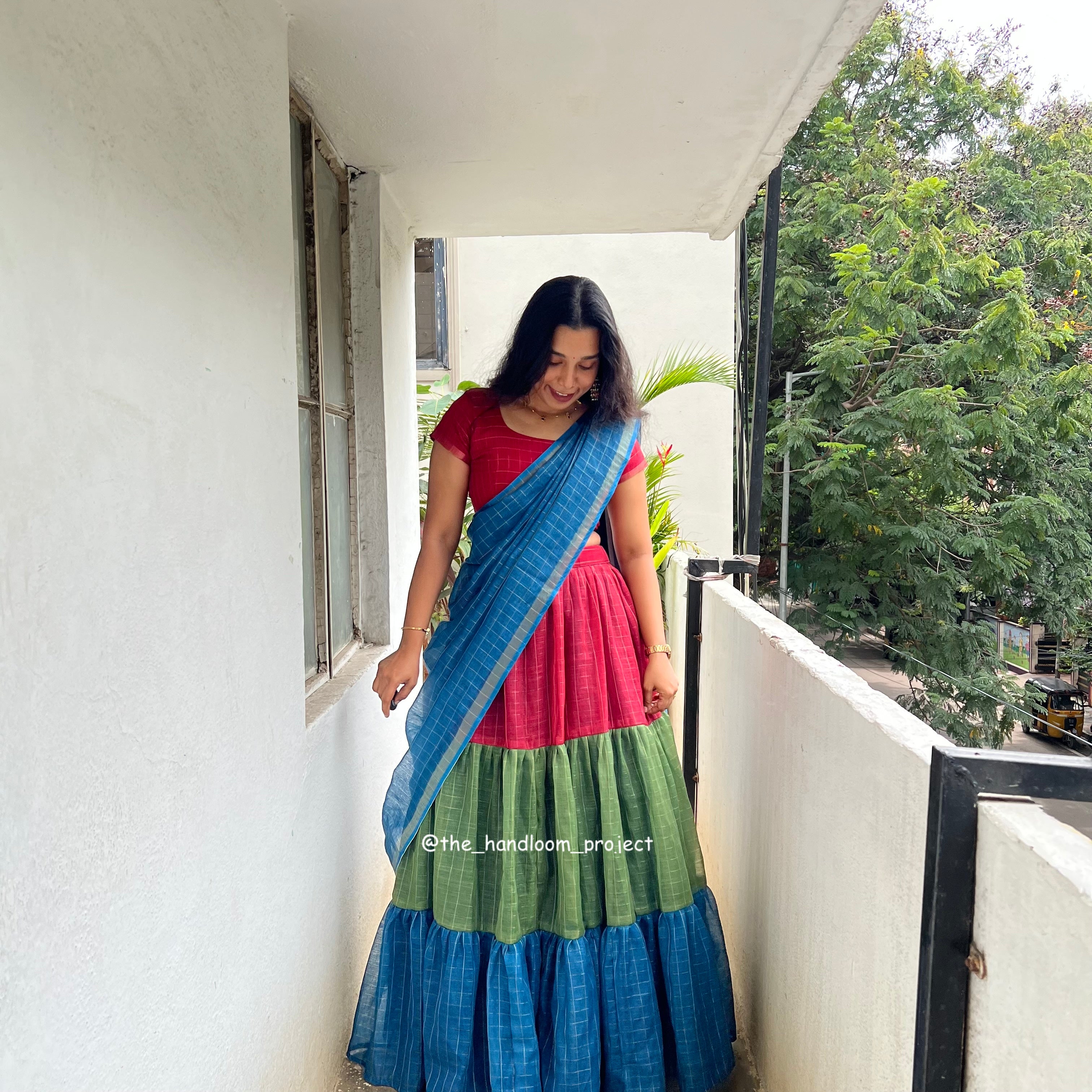 Blue 3 tier - checks