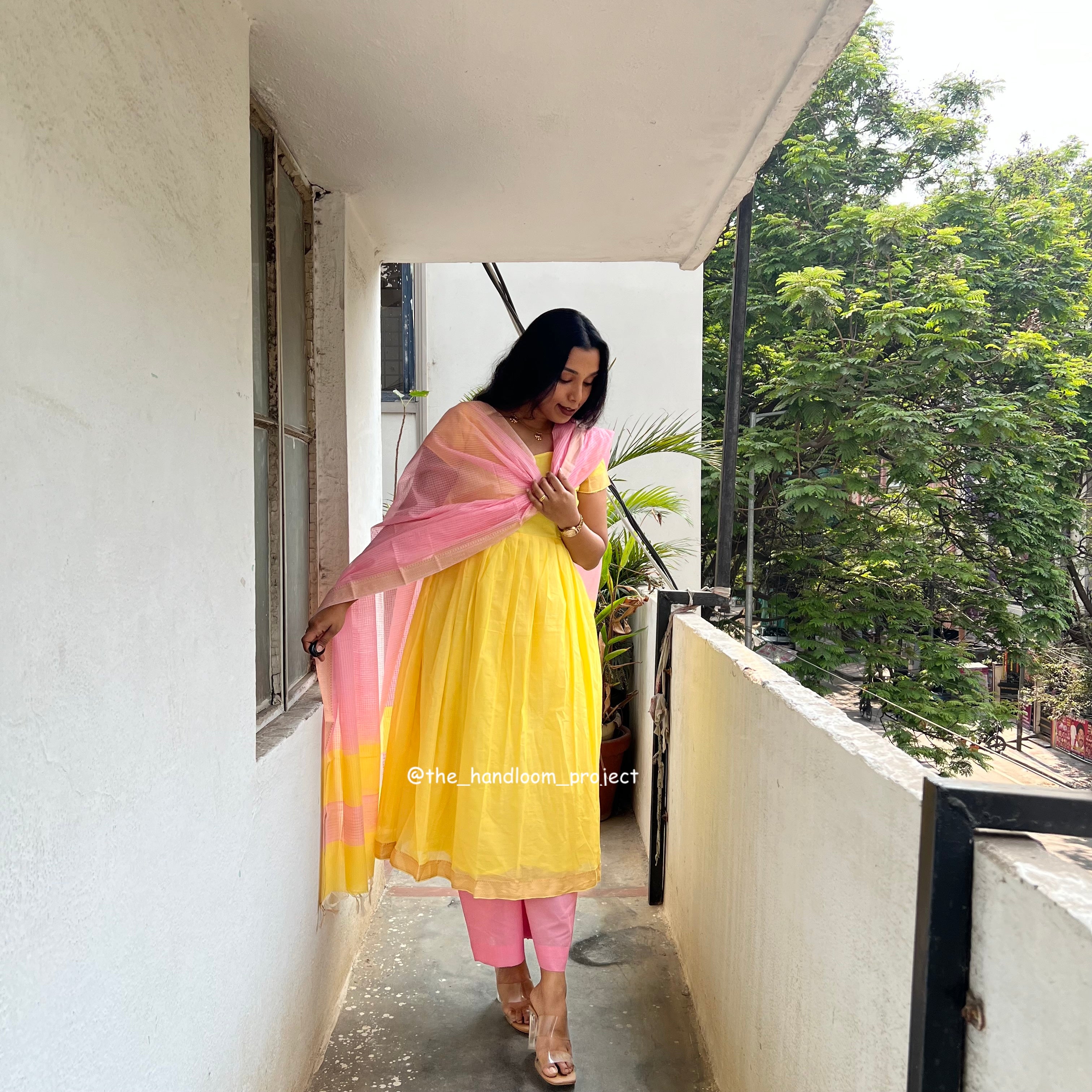 Yellow pink - mangalagiri