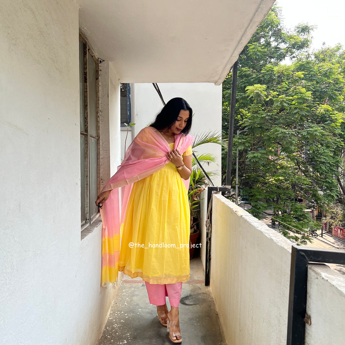 Yellow pink - mangalagiri