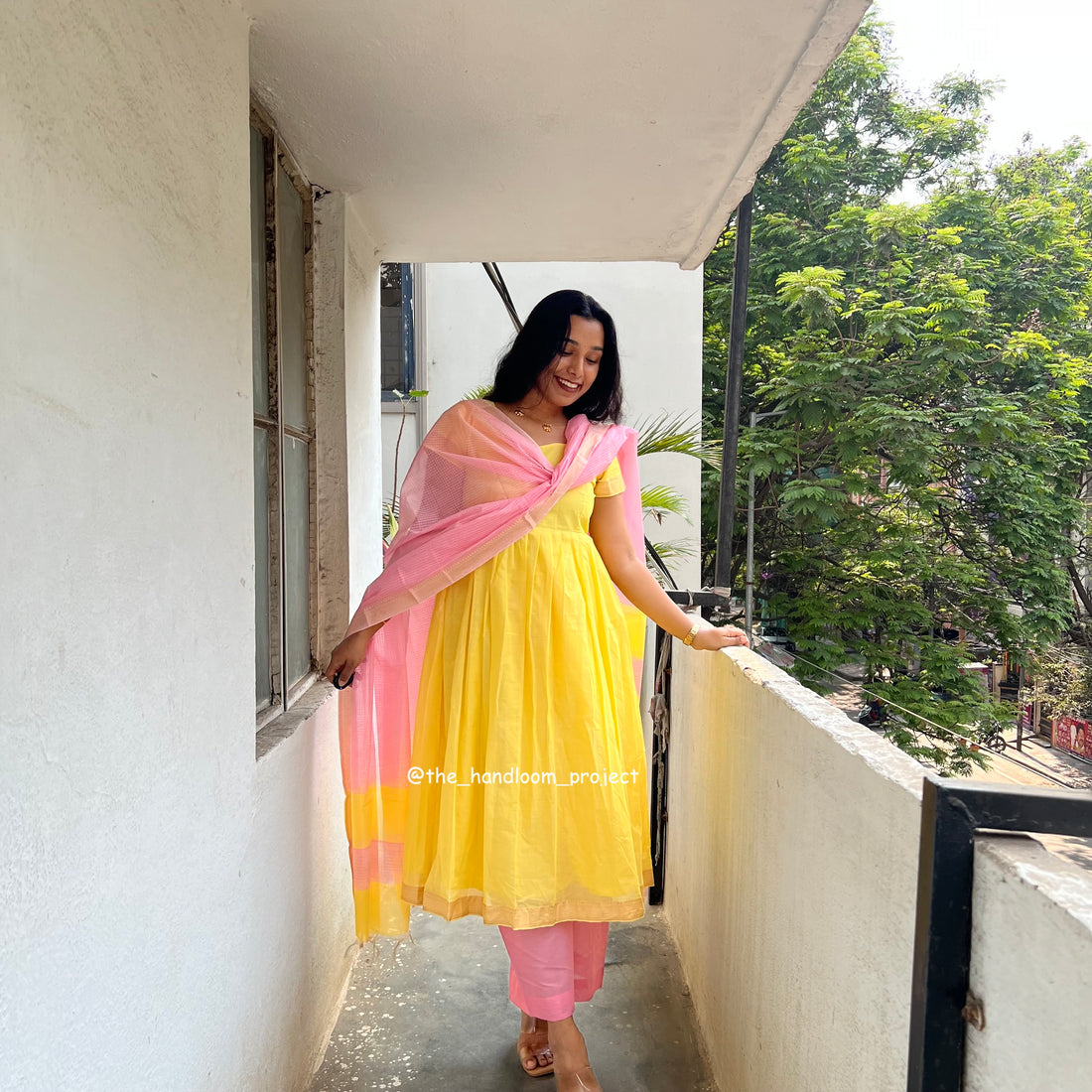 Yellow pink - mangalagiri