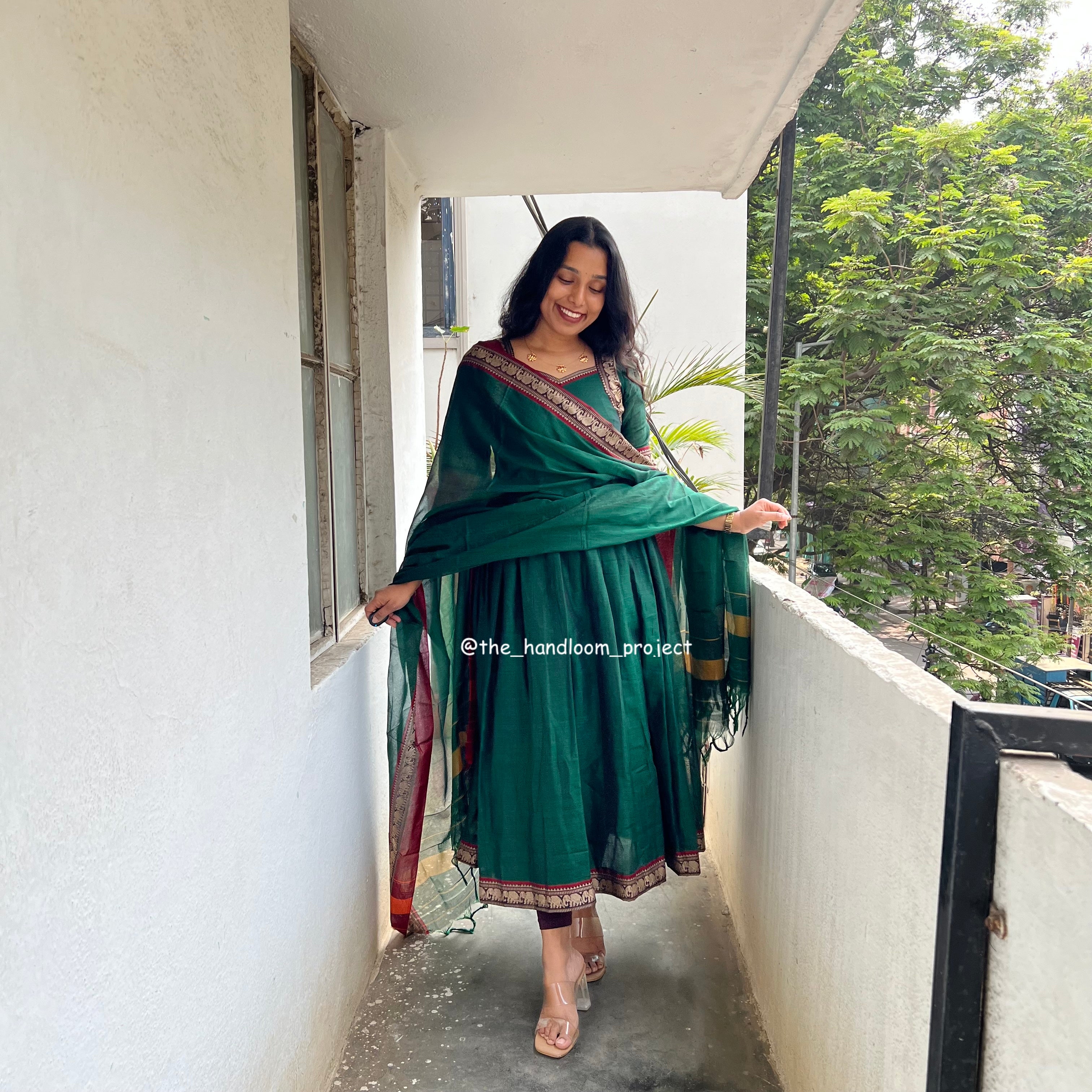 Dark green - mrida