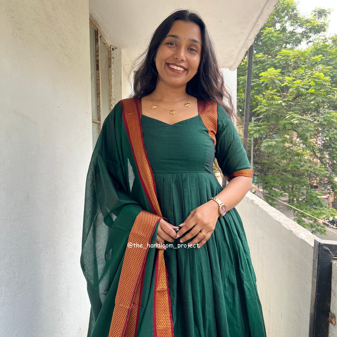 Dark green - dhara