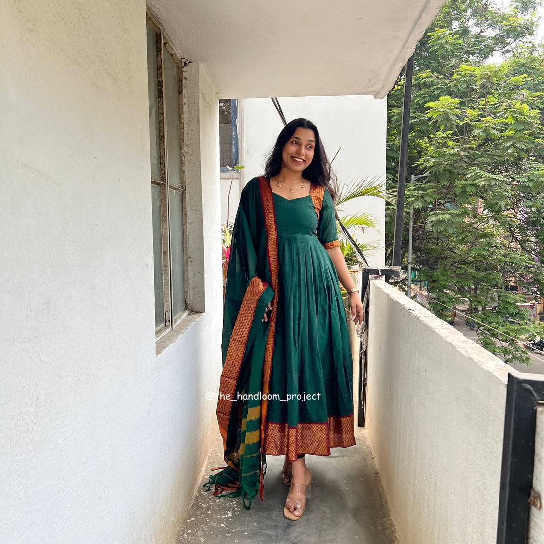 Dark green - dhara