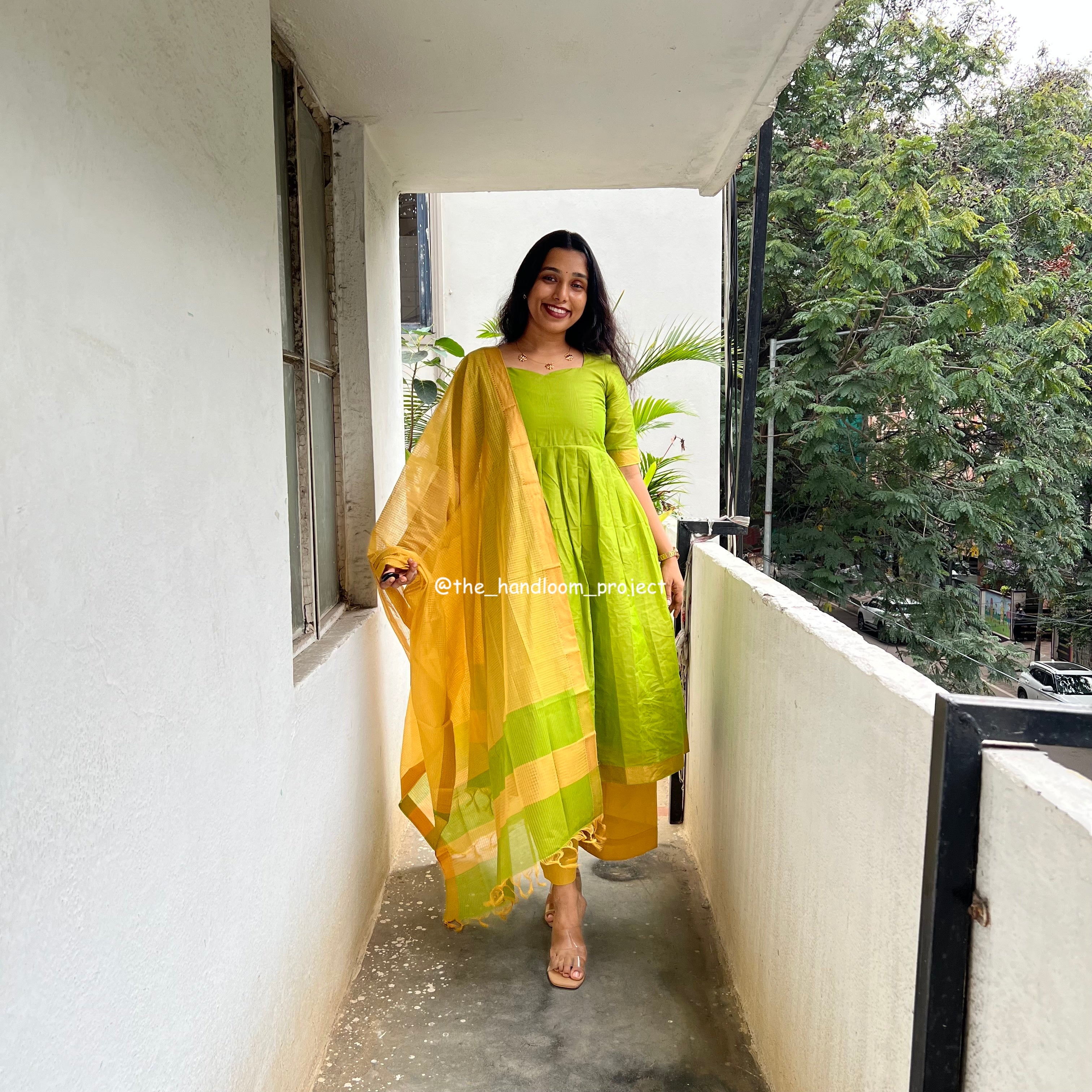 Parrot green yellow - mangalagiri