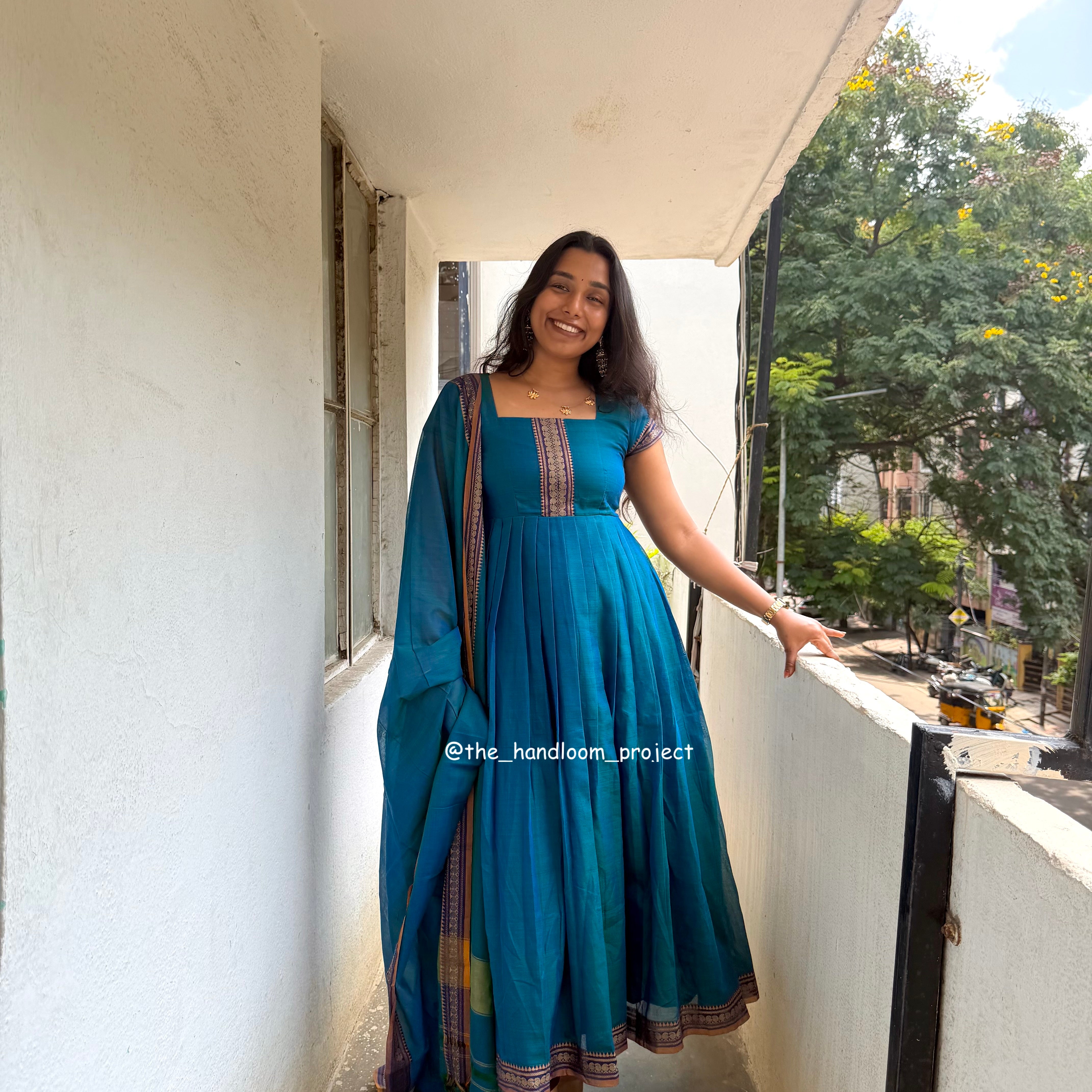 Peacock blue - mrida