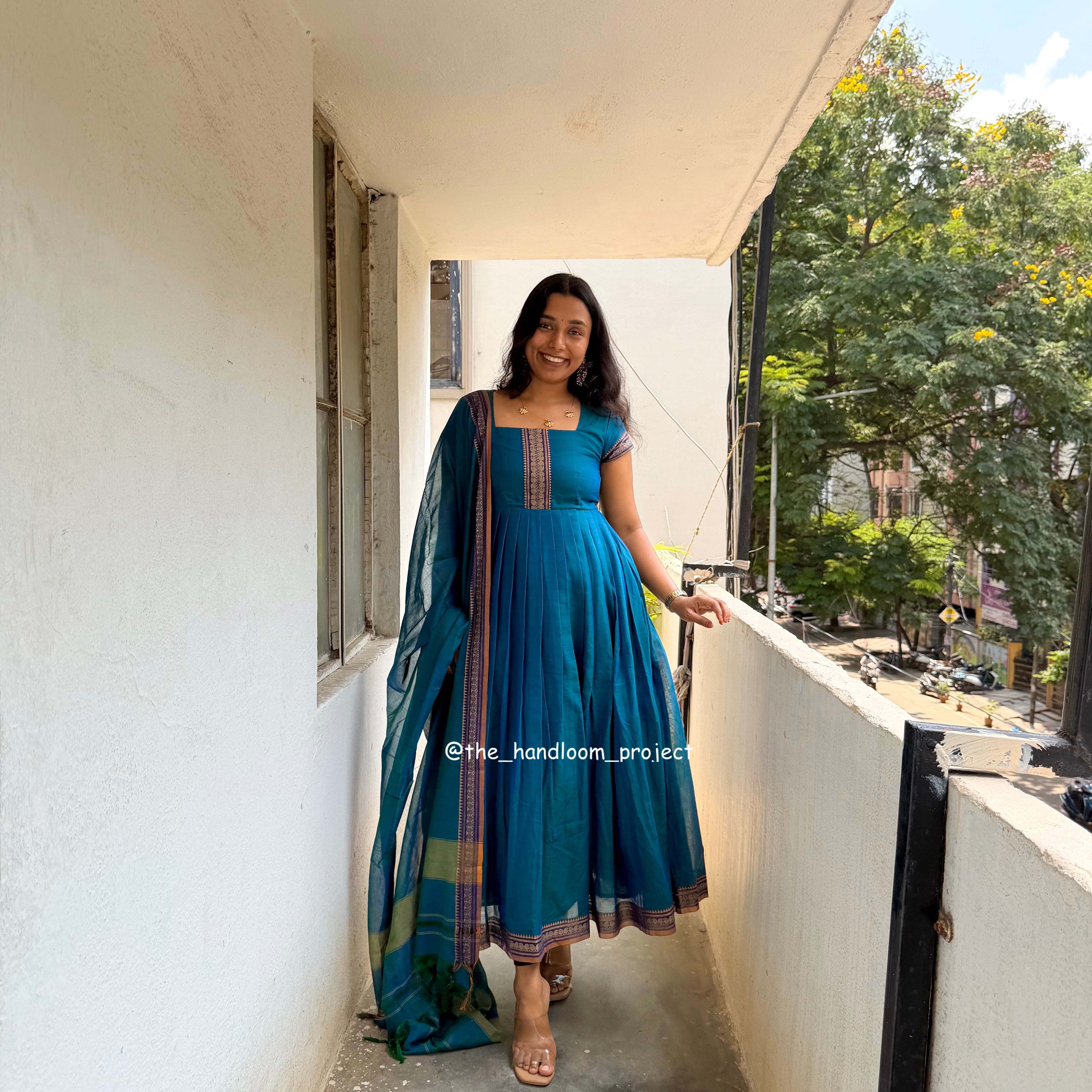 Peacock blue - mrida