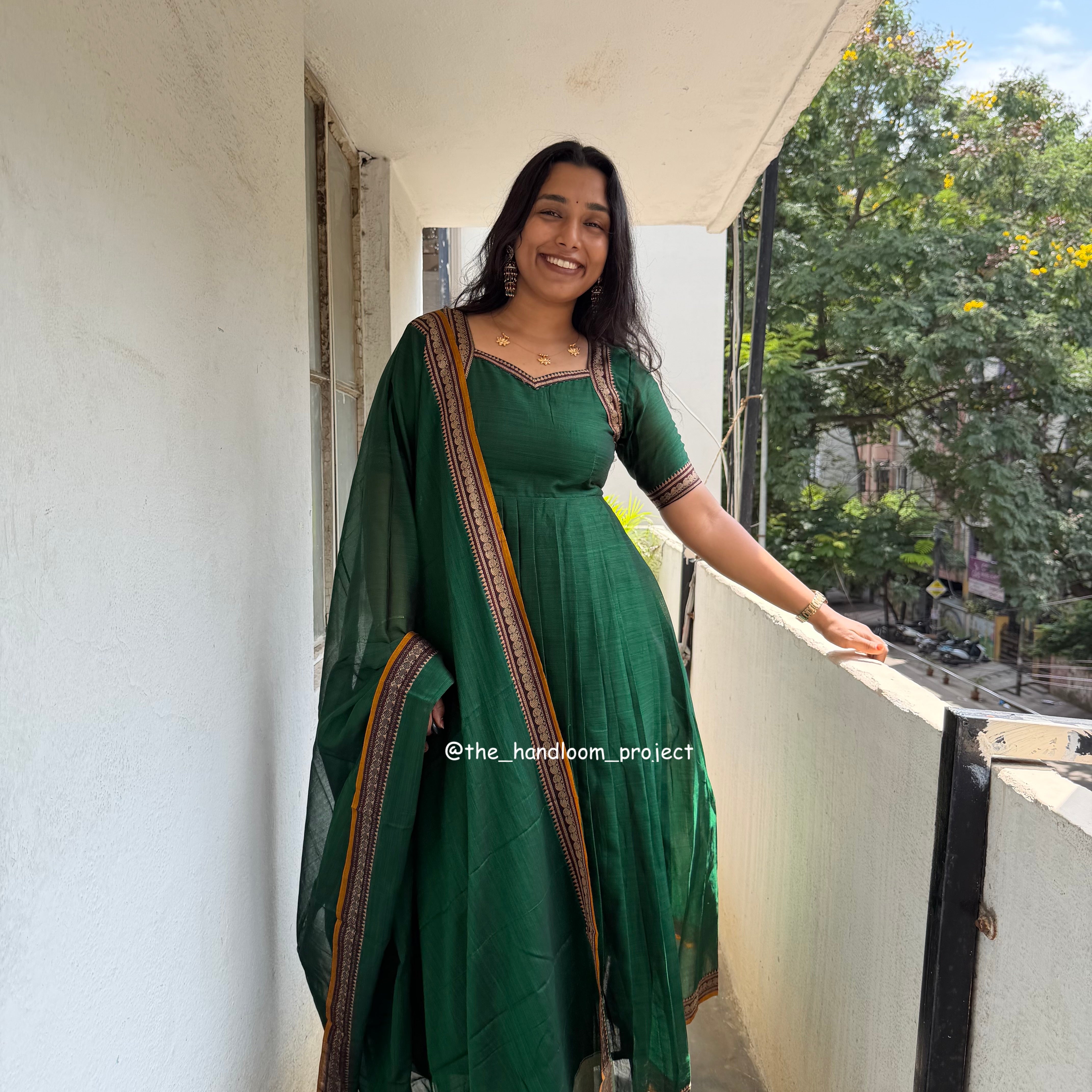 Dark green - mrida