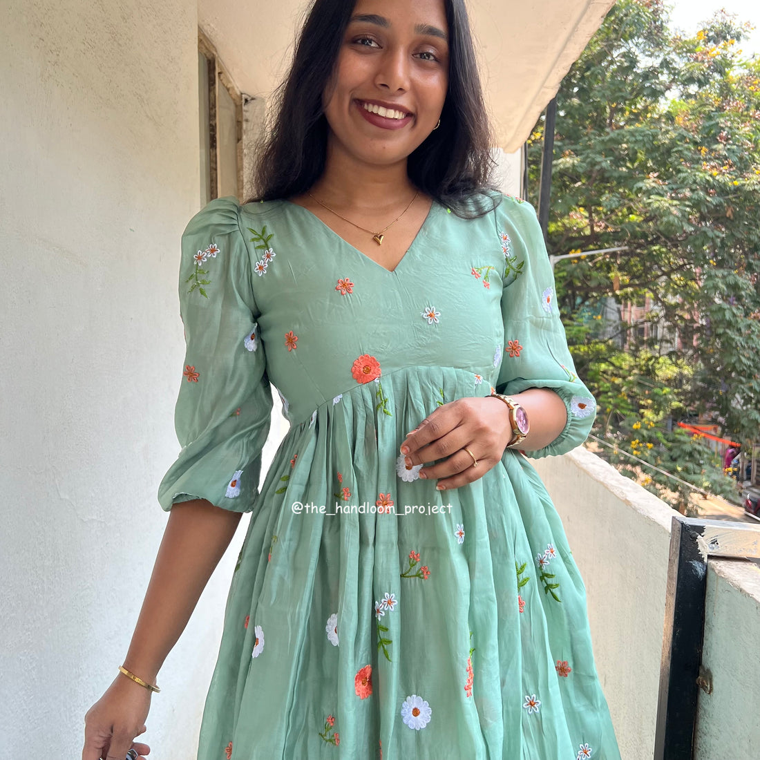 Sage green - tarini